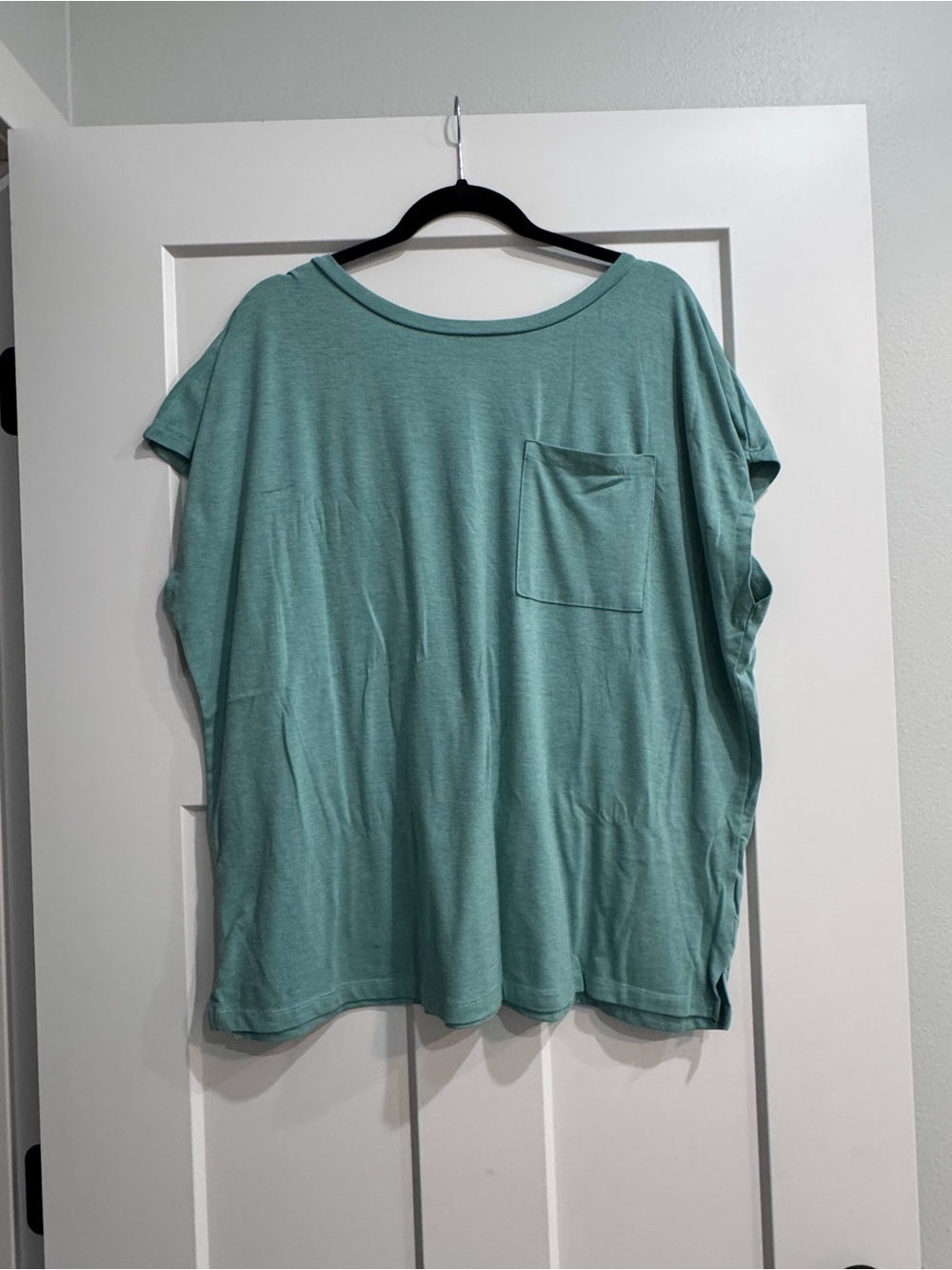 Women's Relaxed Mint Green Short Sleeve Pocket Tee